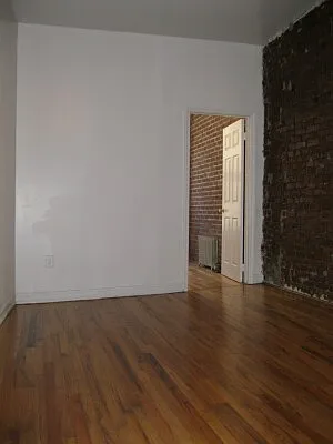 Rented by Tower Brokerage | media 41