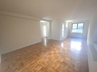 188-40 71st Cres #3F, Fresh Meadows, NY 11365