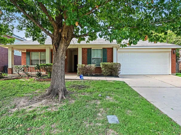 705 Fox Hunt Trl, Fort Worth, TX 76179