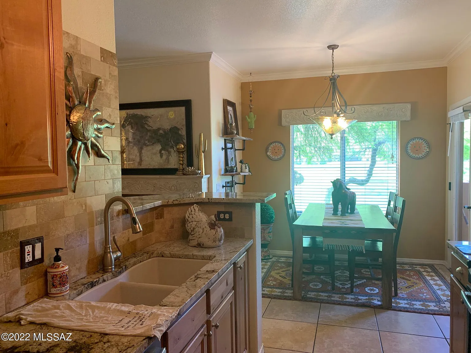 3 bed, 2.0 bath, 1271 sqft, $2,000 — Photo 4