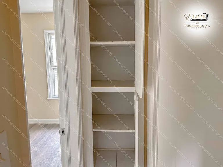 710 Huron St — Photo 11