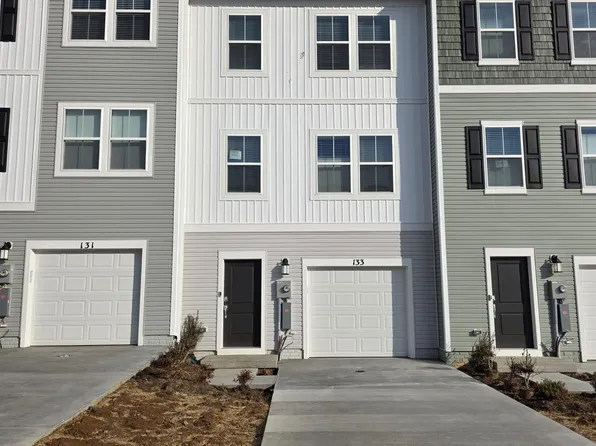 133 Kinkade Ct, Martinsburg, WV 25403