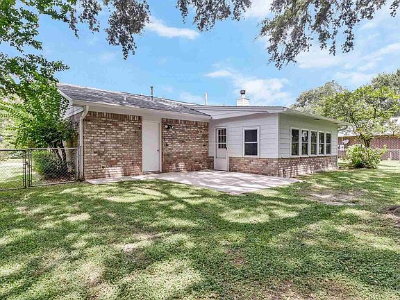 4th image of 5712 Ivy Ln