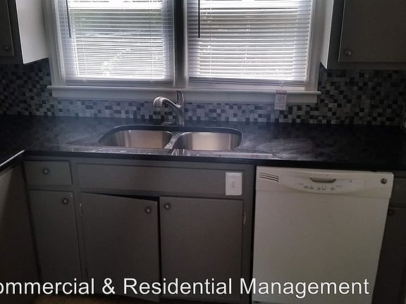 4th image of 5909 E 99th St