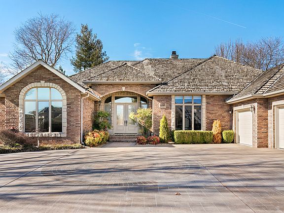4th image of 3621 E Kingswood Dr