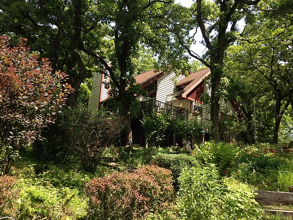 SECLUDED ON 1.3 ACRES!!!