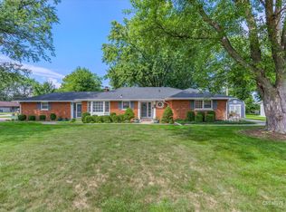 381 Lra Dr, Aurora, IL 60506