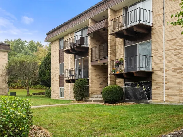121 Bailey St Unit E43, Worcester, MA 01602