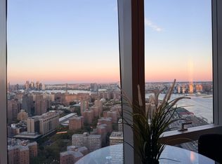 252 South St #33H, New York, NY 10002