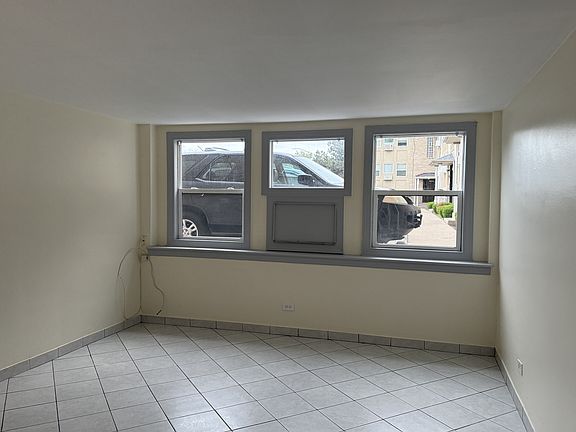 3rd image of 1450-80 N 1st Ave #1480-1