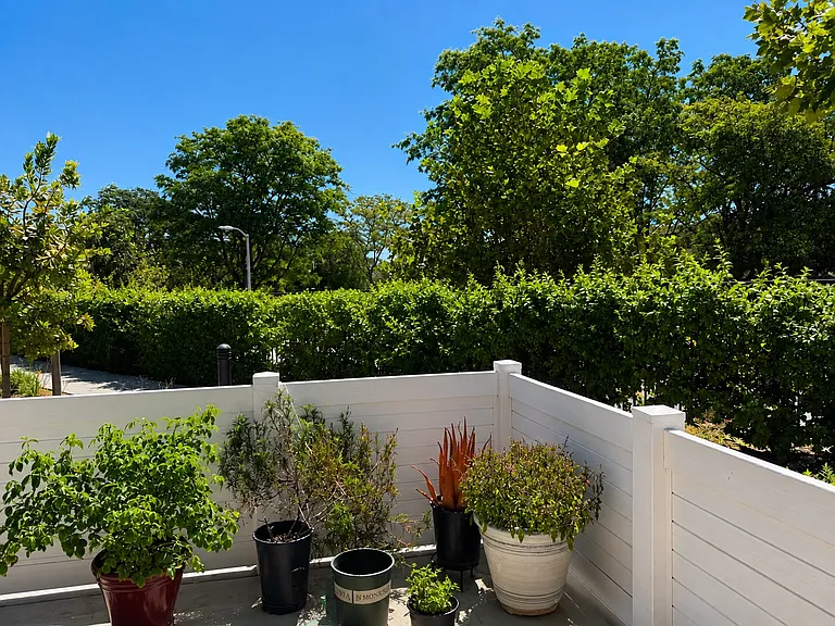 140 Farmhouse Dr #4 — Photo 5