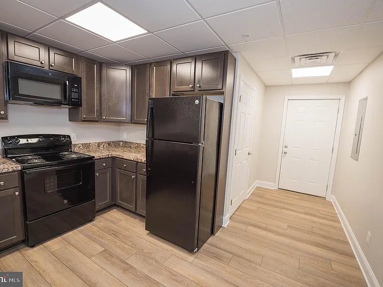 123 Bateman St #3-C — Photo 24