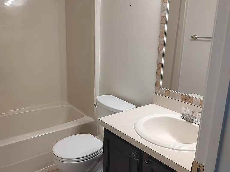 421 Currituck Dr — Photo 27