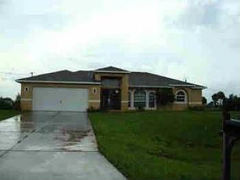 2nd image of 679 Mirror Lakes Ct