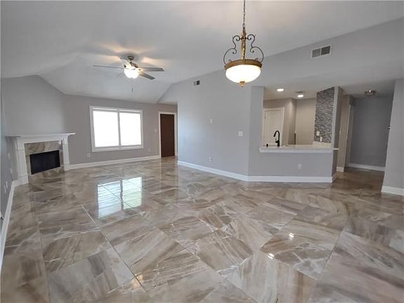 4th image of 2328 Penndale Ln