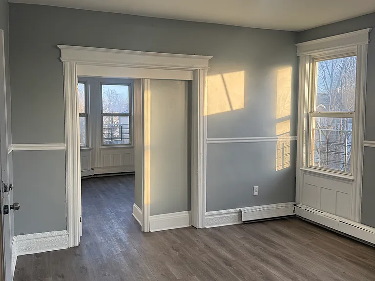 35-39 22nd St #3 — Photo 5