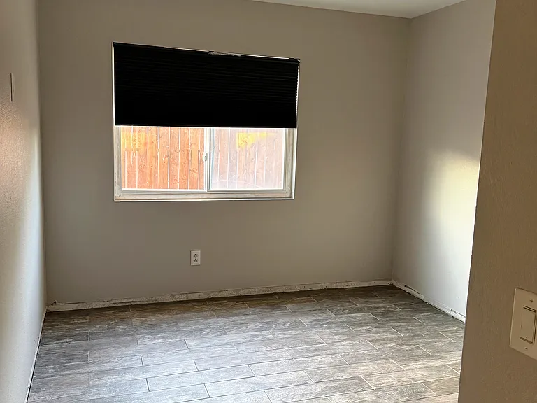 44696 Lorraine Dr — Photo 4
