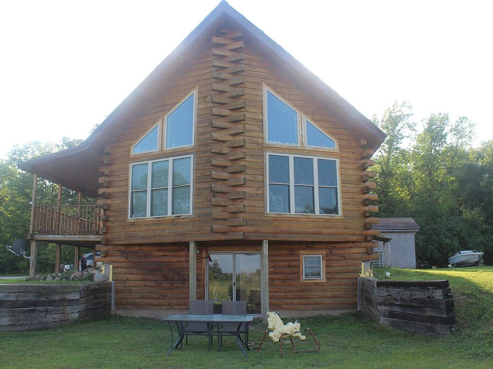 2nd image of 14496 Green Meadow Rd