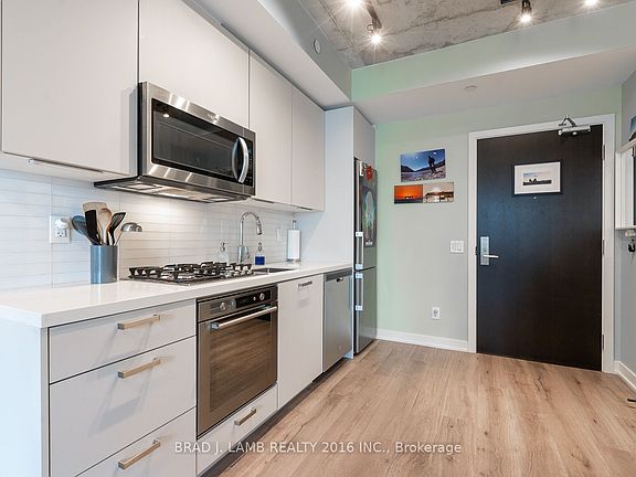 3rd image of 55 Ontario St #607