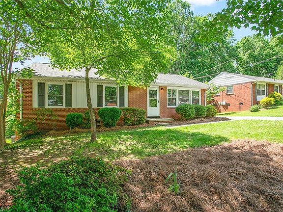 3rd image of 3213 Dreiser Pl
