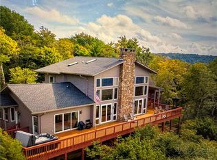 200 Summit Lodge Rd + Guest Chalet, Beech Mountain, NC 28604