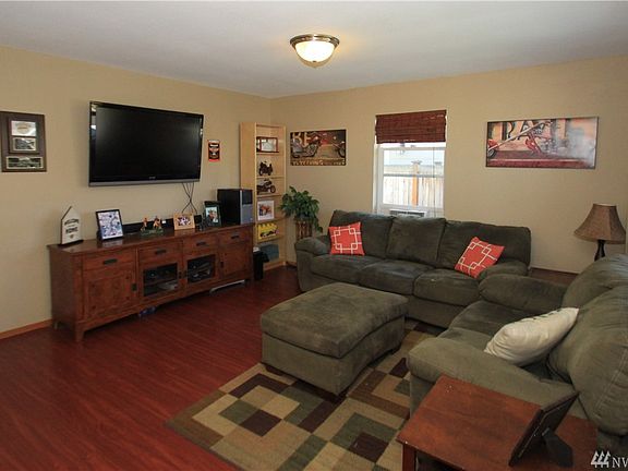 5th image of 28529 74th Dr NW