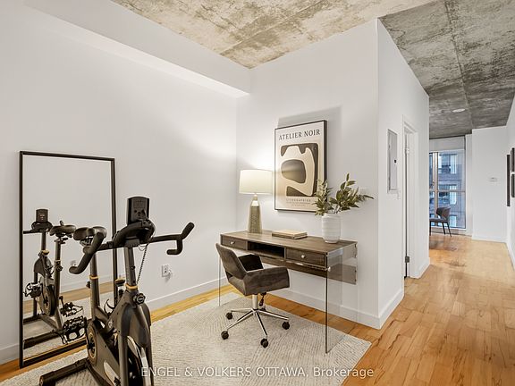 2nd image of 179 George St #1903