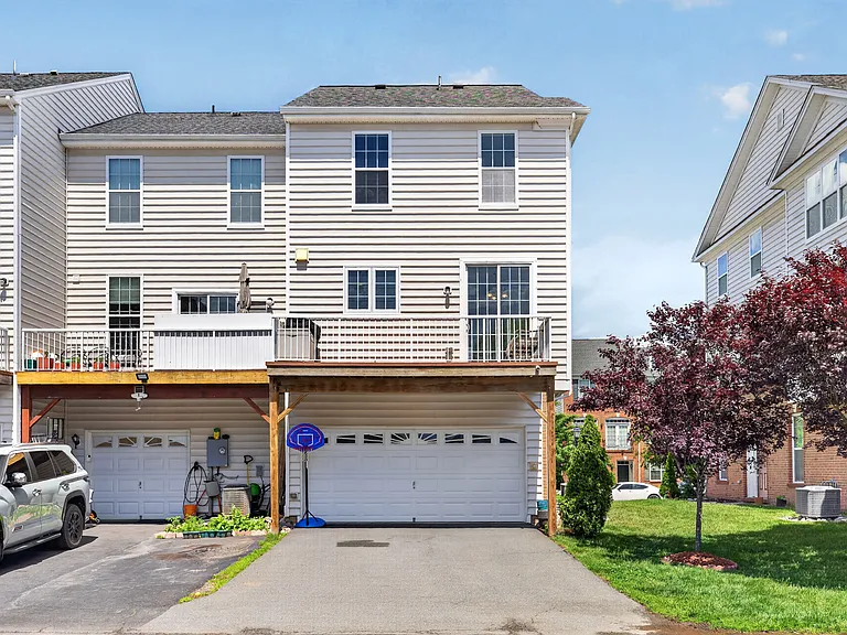 23149 Flora Mure Dr — Photo 5