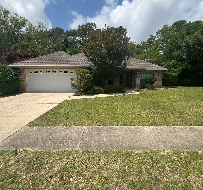 1st image of 53 Hillcrest Dr