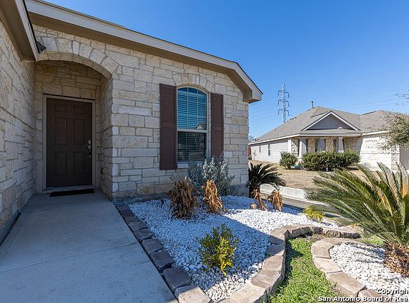 4th image of 3415 Candlepass Dr