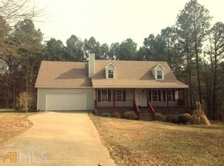 218 Deer Walk Dr, Winder, GA 30680