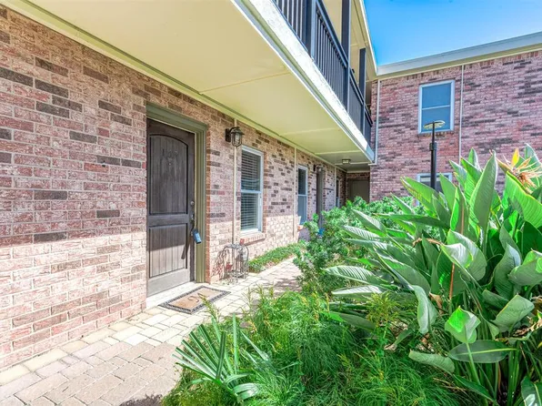 402 Postoffice Street #105, Galveston, TX 77550