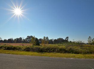 100 Southeast Pl, Trenton, FL 32693
