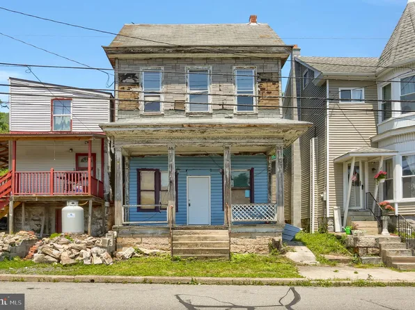 310 Pottsville St, Lykens, PA 17048