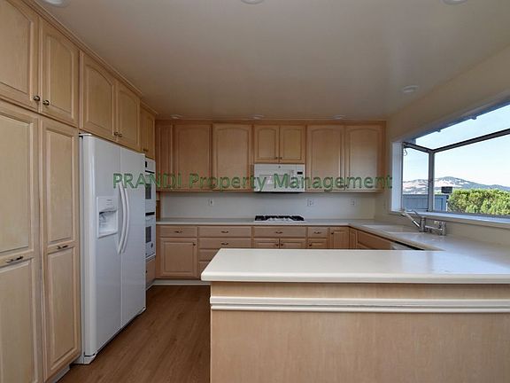 2nd image of 6 Truman Dr
