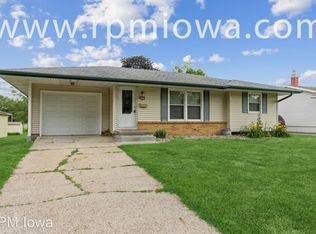 601 SE 4th St, Ankeny, IA 50021