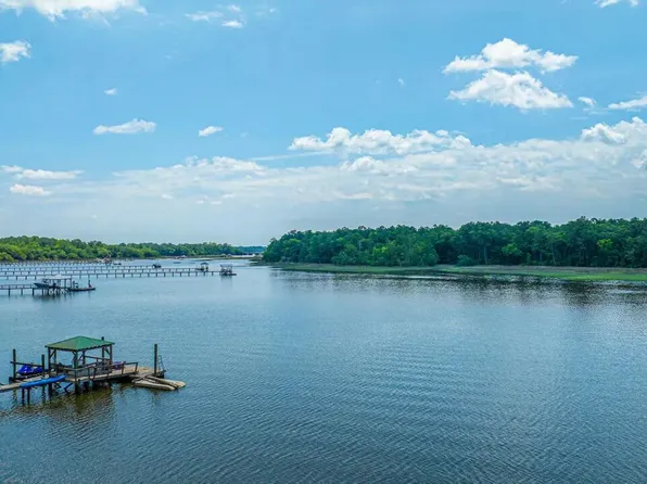 6076 Overlook Rd, Johns Island, SC 29455