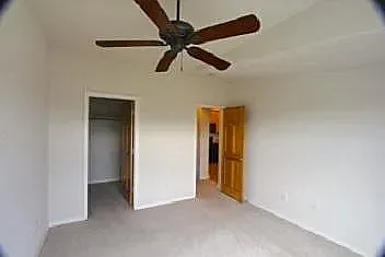 5220 Boardwalk Dr #B34 — Photo 9