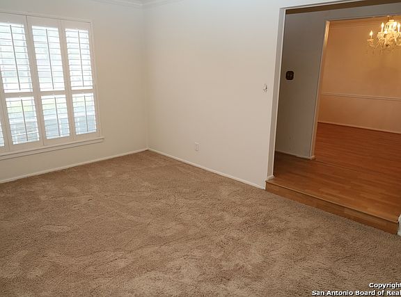 3rd image of 5823 Grass Hill Dr