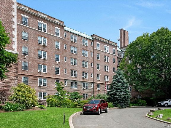 2nd image of 300 S Broadway #1 G