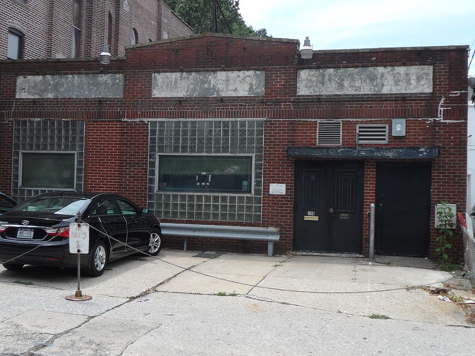 1st image of 126 S Lexington Ave