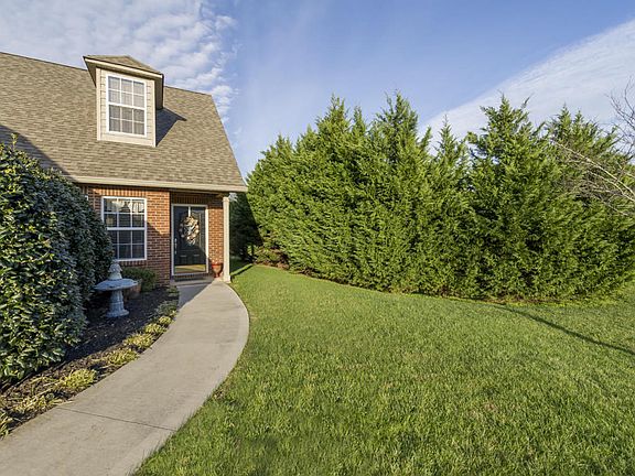 3rd image of 250 Meadow Walk Ln