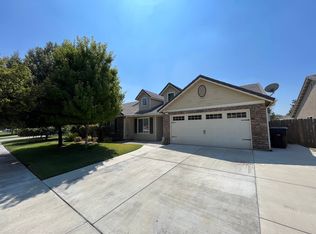 4135 W Buena Vista Ave, Visalia, CA 93291