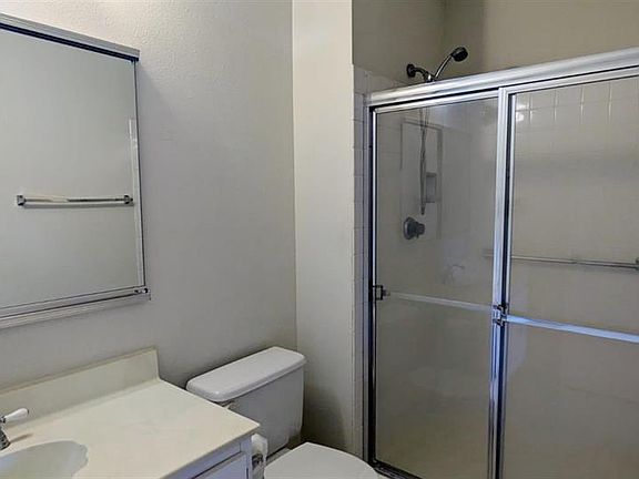 4th image of 510 Hazen Dr #A