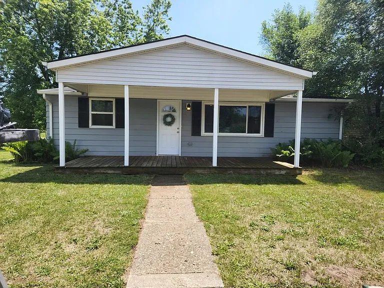 803 W Donaldson Ave — Photo 1