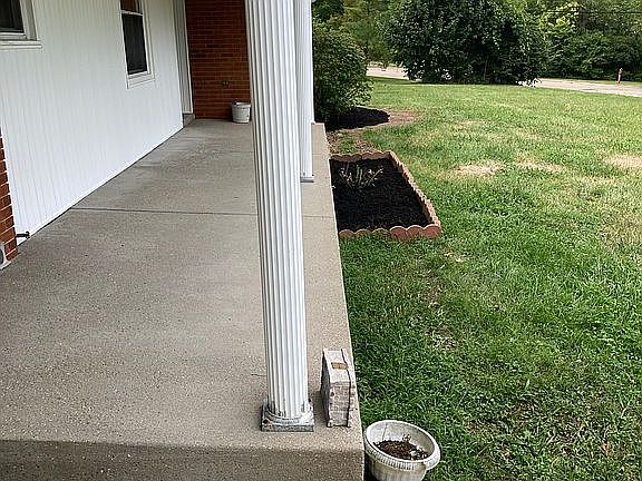 2nd image of 2336 Queen Mary Ln