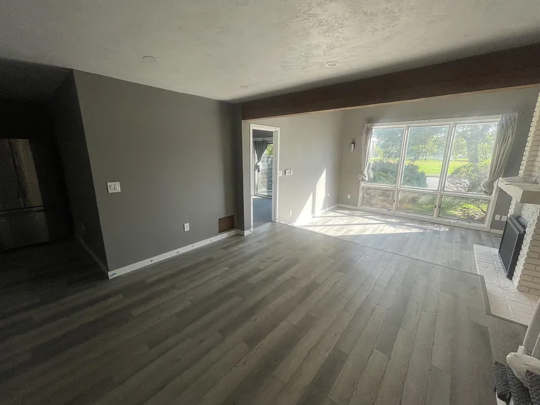 1613 S Black Ave #1613 — Photo 3