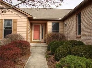3396 Mill Run Dr, Dayton, OH 45432