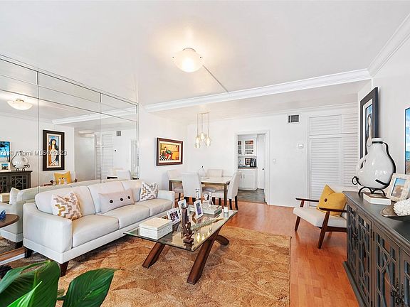 3rd image of 1430 Brickell Bay Dr APT 207