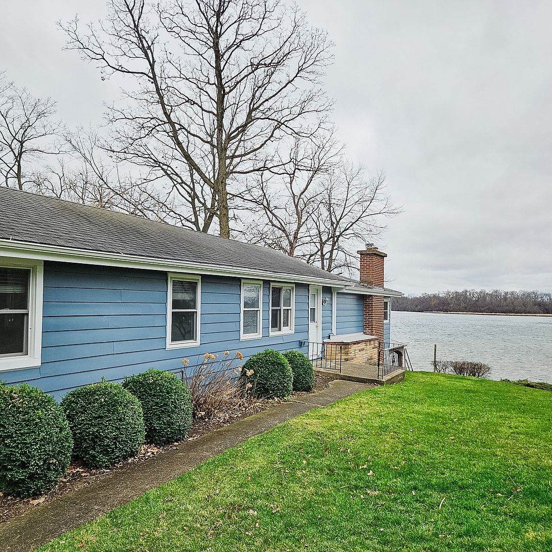 38936 N Deep Lake Rd, Lake Villa, IL 60046 | Zillow